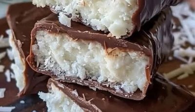 Low-Carb Coconut Protein Bars