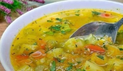 Hearty Vegetable Soup with Homemade Croutons